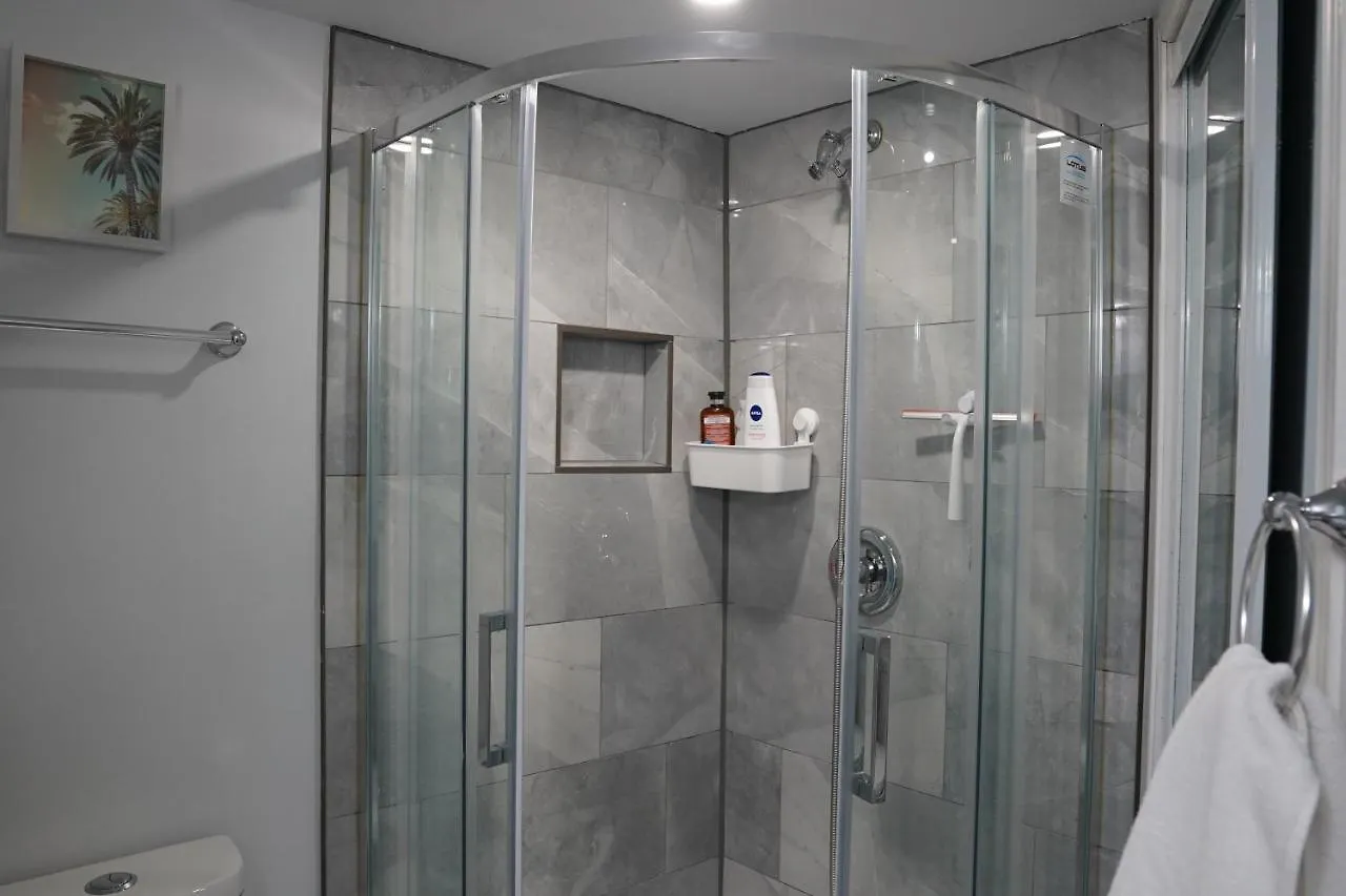 Holiday home Patio Prive, Hebergement Equipe Et Spacieux. Hamilton